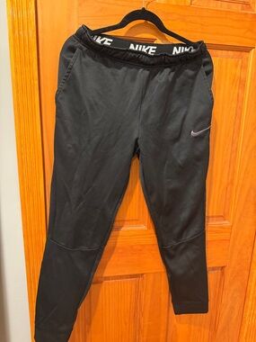 Nike Black Men's Dri-FIT Logo Joggers